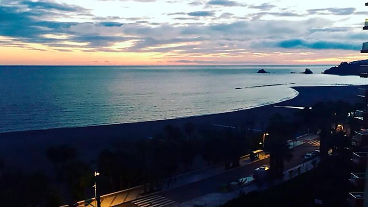 Apartamento En La Playa Con Vistas De Ensueno Альмуньєкар Екстер'єр фото